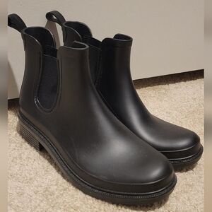 Time And Tru Rain Boots